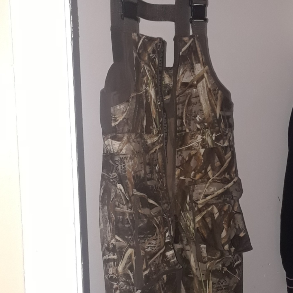 Game winner camo overalls